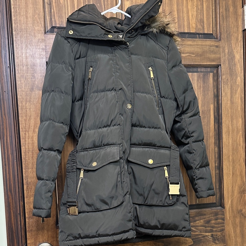 Women's Olive Puffer Jacket with Fur Trim
